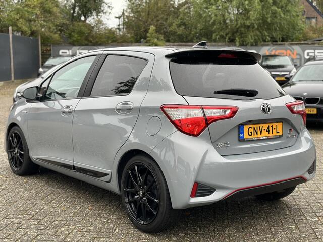 Toyota YARIS 1.5 Hyb. GR-Sport Automaat *Leder*MF-stuur*Stvw*Camera