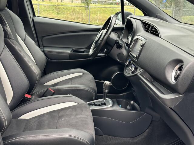 Toyota YARIS 1.5 Hyb. GR-Sport Automaat *Leder*MF-stuur*Stvw*Camera