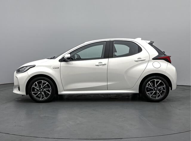 Toyota YARIS 1.5 Hybrid Dynamic | 1e Eigenaar | Dealer onderhouden | Nederlandse auto | Climate Control | Apple Carplay/Android Auto | Camera | LED |