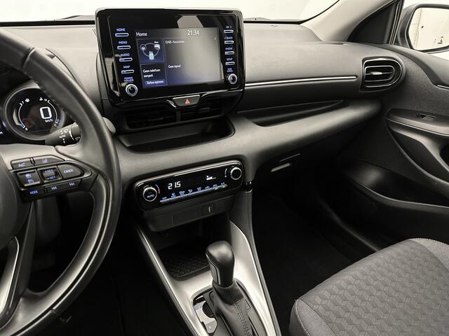 Toyota YARIS 1.5 Hybrid Dynamic | 1e Eigenaar | Dealer onderhouden | Nederlandse auto | Climate Control | Apple Carplay/Android Auto | Camera | LED |