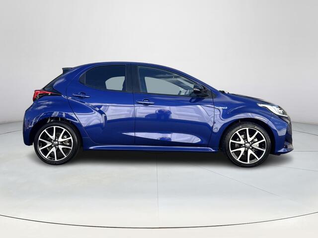 Toyota YARIS 1.5 Hybrid Executive | 06-10141018 Voor meer informatie