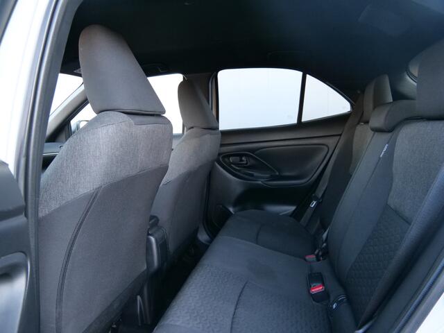 Toyota YARIS Cross 1.5 Hybrid Business Plus AUTOMAAT LED-koplampen / Aut.Airco / Apple Carplay / Navigatie