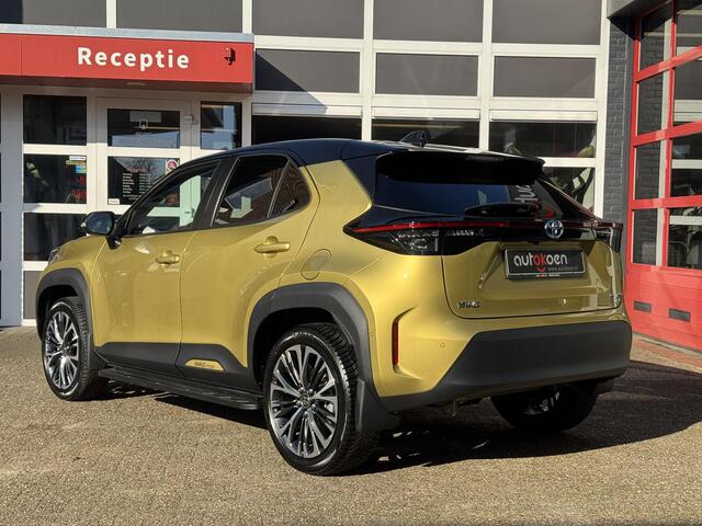 Toyota YARIS Cross Hybrid Adventure Limited 4x4 *4X4/HEAD UP/360CAMERA*