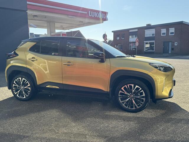 Toyota YARIS Cross Hybrid Adventure Limited 4x4 *4X4/HEAD UP/360CAMERA*