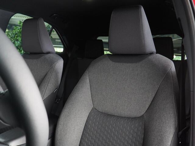 Toyota YARIS Cross 1.5 Hybrid 130 Executive | Dodehoekdetectie | Parkeersensoren Voor en Achter | Stuurwiel- En Stoelverwarming | Botsherkenning | Grootlichtassistent