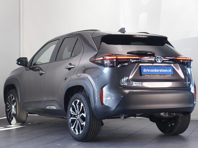 Toyota YARIS Cross 1.5 Hybrid 130 Executive | Dodehoekdetectie | Stuurwiel- En Stoelverwarming | Botsherkenning | Grootlichtassistent