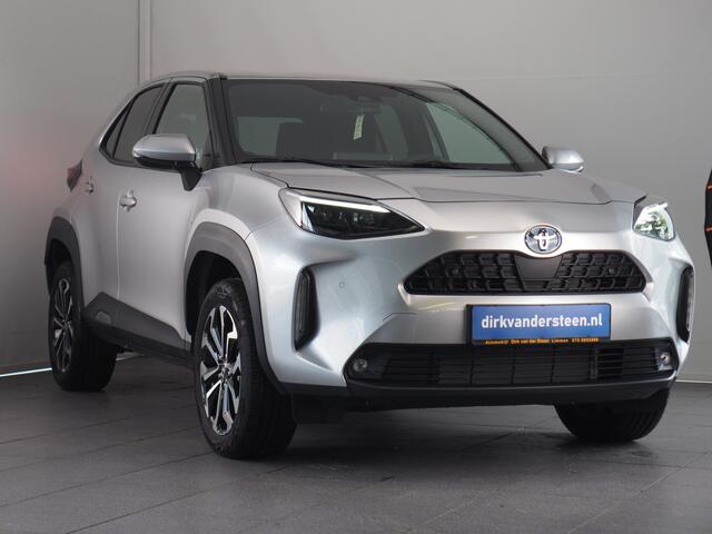 Toyota YARIS Cross 1.5 Hybrid 130 Executive | Dodehoekdetectie | Parkeersensoren Voor en Achter | Stuurwiel- En Stoelverwarming | Botsherkenning | Grootlichtassistent