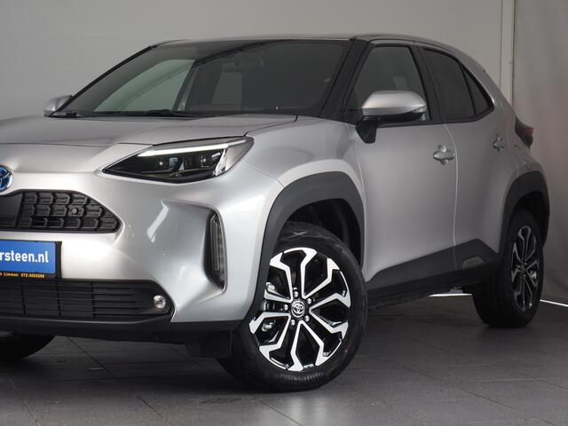 Toyota YARIS Cross 1.5 Hybrid 130 Executive | Dodehoekdetectie | Parkeersensoren Voor en Achter | Stuurwiel- En Stoelverwarming | Botsherkenning | Grootlichtassistent