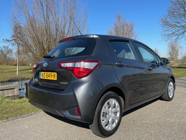 Toyota YARIS 1.5 Hyb. Aspiration navigatie/camera/incl. beurt,garantie