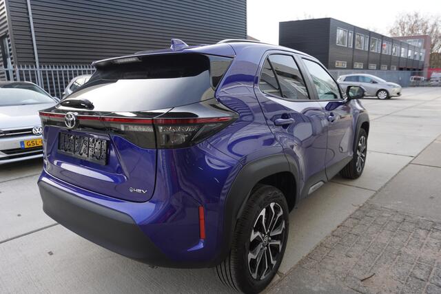 Toyota YARIS Cross 1.5 Hybrid 115 Business |Navi|Carplay|Camera|17 Inch|Stoel en stuurverwarming|