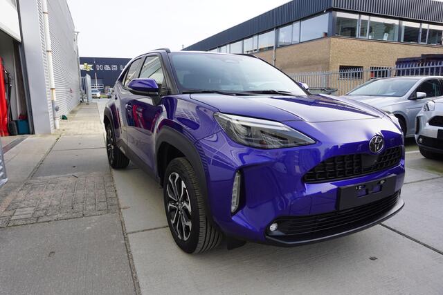 Toyota YARIS Cross 1.5 Hybrid 115 Business |Navi|Carplay|Camera|17 Inch|Stoel en stuurverwarming|