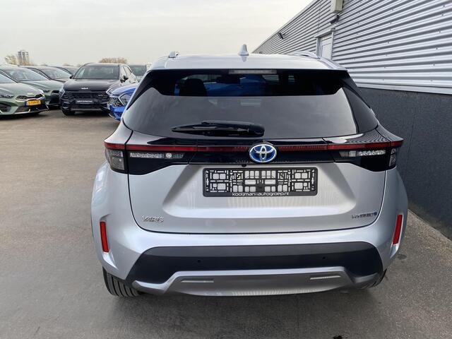 Toyota YARIS Cross 1.5 Hybrid Adventure Navigatie, Dodehoek detectie, Stoelverwarming, LMV, Apple CarPlay/Android Auto, Parkeersensoren voor & achter, Smart Key