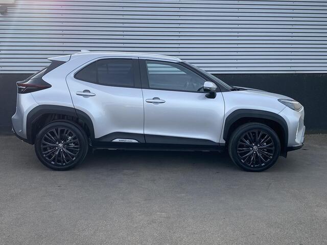 Toyota YARIS Cross 1.5 Hybrid Adventure Navigatie, Dodehoek detectie, Stoelverwarming, LMV, Apple CarPlay/Android Auto, Parkeersensoren voor & achter, Smart Key