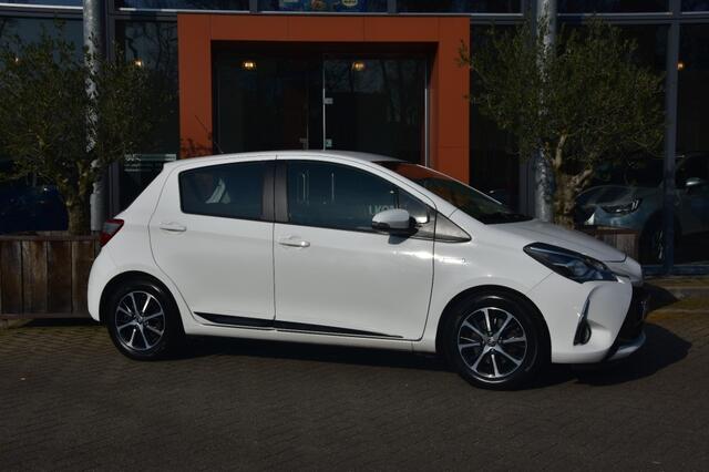 Toyota YARIS 1.5 HYB. DESIGN SP.