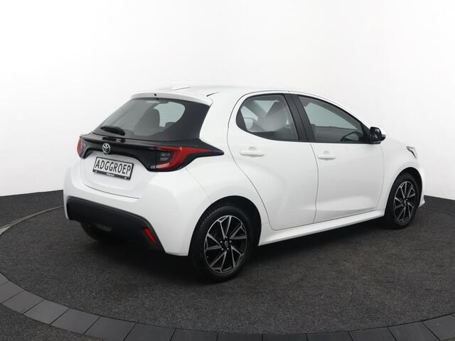 Toyota YARIS 1.5 VVT-i Dynamic | Airco | Keyless | Parkeercamera | Apple carplay |