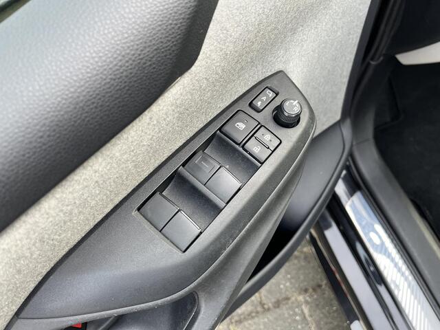 Toyota YARIS 1.5 Hybrid Executive , vol grijs leder, 27.000 km,