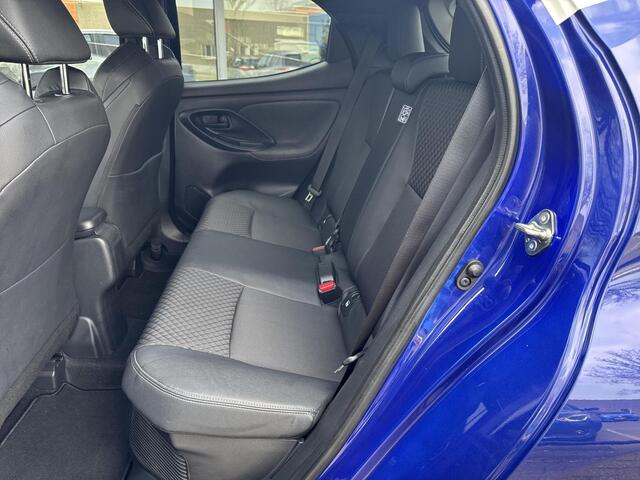 Toyota YARIS 1.5 Hybrid Bi-Tone | 06-10141018 Voor meer informatie