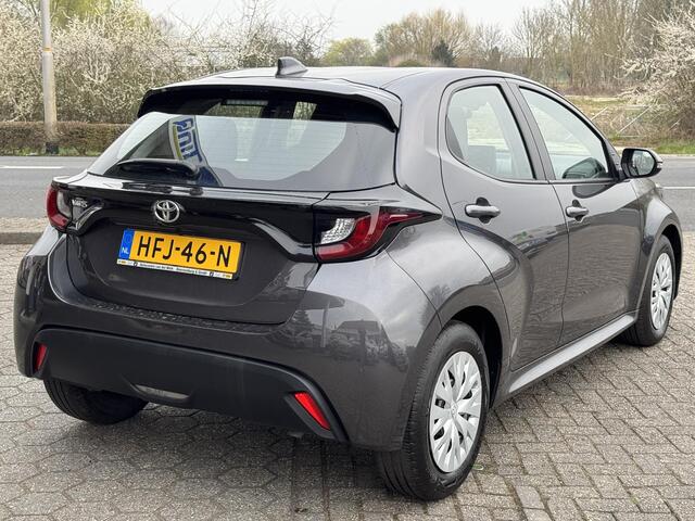 Toyota YARIS 1.5 VVT-i Style AUTOMAAT! CARPLAY | CAMERA | BOVAG!!