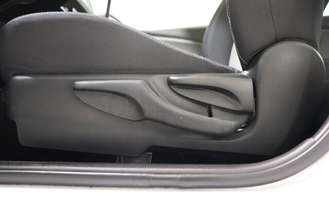 Toyota YARIS 1.5 Hybrid Active Limited, Apple Carplay & Android Auto, Cruise control, Regensensor, Dealer onderhouden!