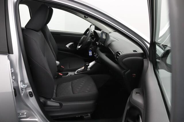 Toyota YARIS 1.5 Hybrid 115 Comfort | NIEUW | Meerdere Kleuren op Voorraad | 10 Jaar Garantie | Apple Carplay |