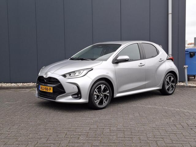 Toyota YARIS 1.5 Hybrid 115 First Edition + comfort pack
