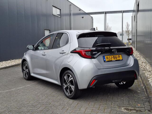 Toyota YARIS 1.5 Hybrid 115 First Edition + comfort pack