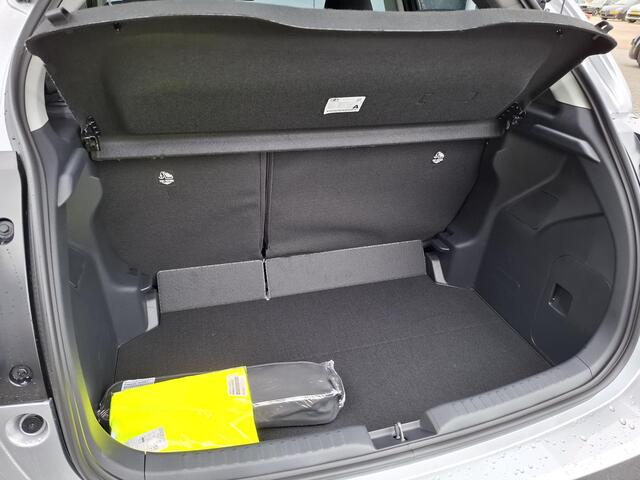 Toyota YARIS 1.5 Hybrid 115 First Edition + comfort pack