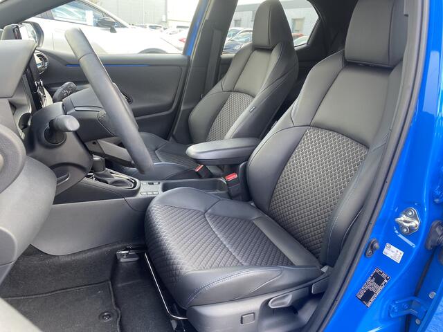 Toyota YARIS 1.5 Hybrid 130pk Launch Edition NL Auto Headup JBL Stoel Stuur Verwarming PDC Full Option!