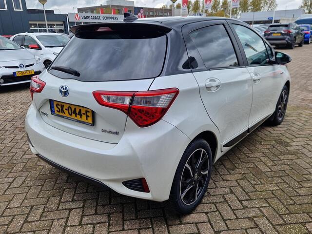 Toyota YARIS 1.5 Hybrid Bi-Tone Plus