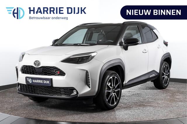 Toyota YARIS Cross 1.5 Hybrid 130 GR Sport Automaat (Nieuw model) | Dig.Cockpit | Adapt.Cruise | Stoel+Stuurverw. | Camera | PDC + NAV + App.Connect (Draadloos) | ECC | LM 18" | 2023
