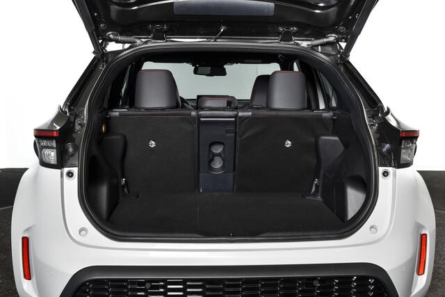 Toyota YARIS Cross 1.5 Hybrid 130 GR Sport Automaat (Nieuw model) | Dig.Cockpit | Adapt.Cruise | Stoel+Stuurverw. | Camera | PDC + NAV + App.Connect (Draadloos) | ECC | LM 18" | 2023