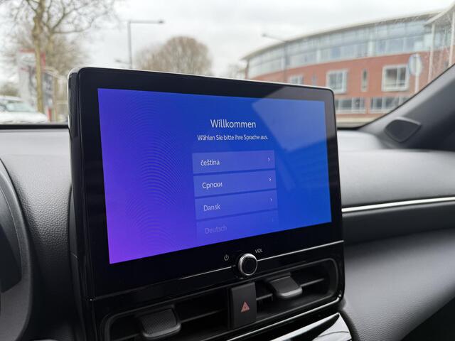Toyota YARIS Cross 1.5 Hybrid 130 First Edition | Stuur & stoel verwarming | Draadloos Laden | Apple Carplay & Android auto |