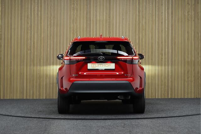 Toyota YARIS Cross 1.5 Hybrid 115 First Edition | Comfort Pack | Nieuw uit voorraad leverbaar | ¤ 2.000,- voorraad voordeel! | Adaptive-cruise | Apple Carplay & Android Auto | Camera | Navigatie | Dodehoekdetectie