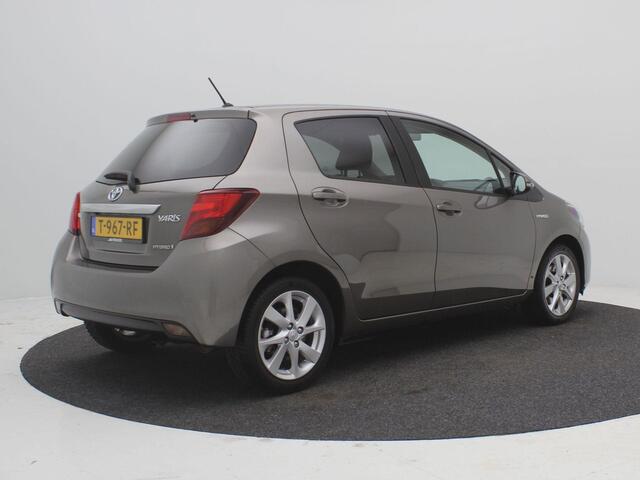Toyota YARIS 1.5 Hybrid Dynamic AUTOMAAT / Airco / LMV / Cruise Control / 5-deurs / Onderhoudshistorie aanwezig / Bluetooth /