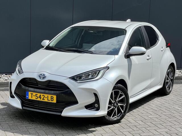 Toyota YARIS 1.5 Hybrid Dynamic Limited | Lendesteun | Stoelverwarming | Trekhaak | Carplay - Android Auto