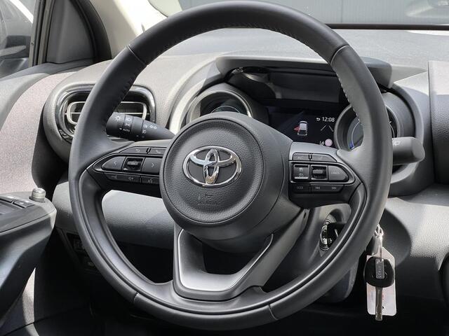 Toyota YARIS 1.5 Hybrid Dynamic Limited | Lendesteun | Stoelverwarming | Trekhaak | Carplay - Android Auto