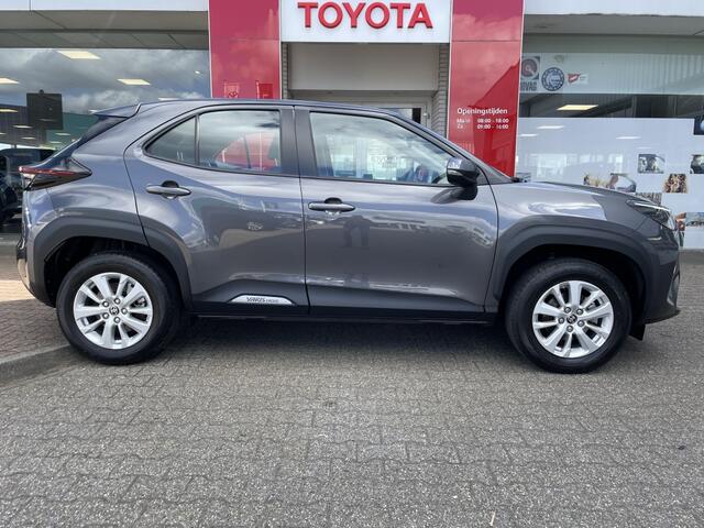 Toyota YARIS 1.5 VVT-I Active | Adaptive cruise Control | DAB | Elektr. Verst