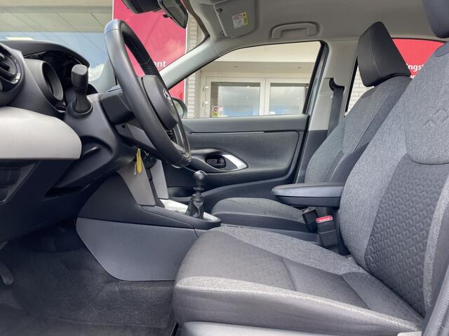 Toyota YARIS 1.5 VVT-I Active | Adaptive cruise Control | DAB | Elektr. Verst