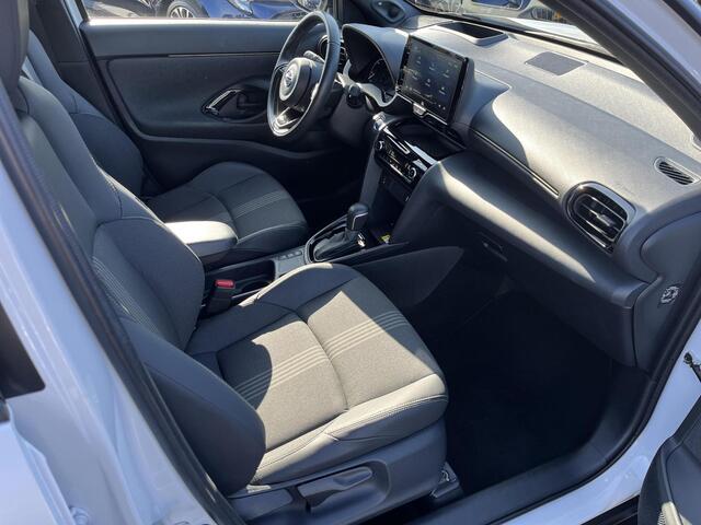 Toyota YARIS Cross 1.5 Hybrid Adventure | Navigatie | Apple CarPlay/Android auto | Achteruitrijcamera | Elektrisch achterklep