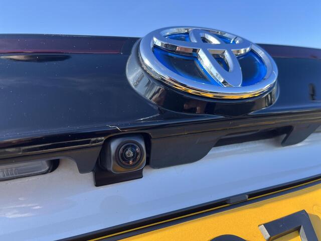 Toyota YARIS Cross 1.5 Hybrid Adventure | Navigatie | Apple CarPlay/Android auto | Achteruitrijcamera | Elektrisch achterklep