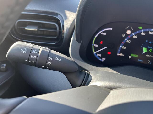Toyota YARIS Cross 1.5 Hybrid Adventure | Navigatie | Apple CarPlay/Android auto | Achteruitrijcamera | Elektrisch achterklep