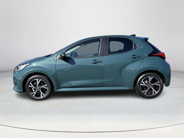 Toyota YARIS 1.5 Hybrid 115 Dynamic | Comfort Pack | Forest green metallic | Nieuw uit voorraad leverbaar |