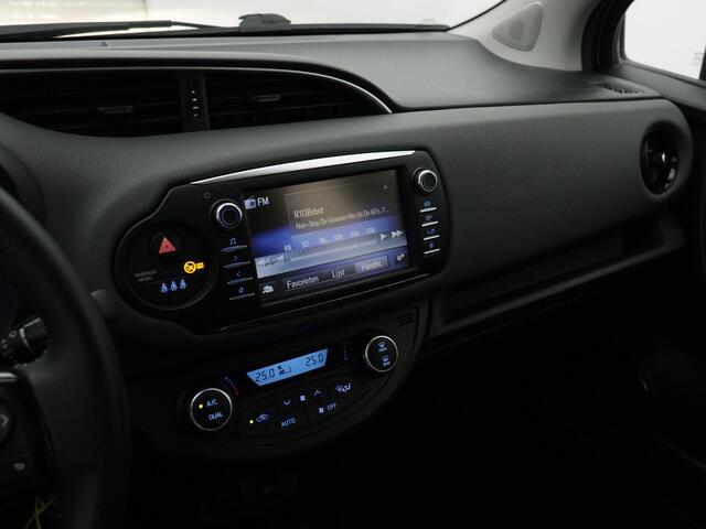 Toyota YARIS 1.5 Hybrid Active | Navigatie