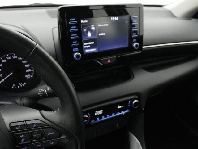 Toyota YARIS 1.5 Hybrid Active | Camera