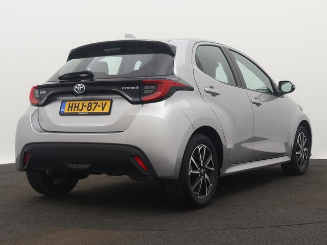Toyota YARIS 1.5 Hybrid Dynamic Limited | Camera | Climate Control | LM velgen | Cruise Control Adaptief |