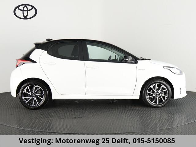 Toyota YARIS 1.5 HYBRID DYNAMIC-PACK BI-TONE AUTOMAAT BIJNA 2021. NAVI.CAMERA.LMV.CRUISE GARANTIE TOT 10-2030