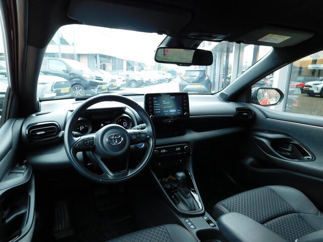 Toyota YARIS 1.5 Hybrid Launch Edition | Head-up Display | Half Lederen bekleding |