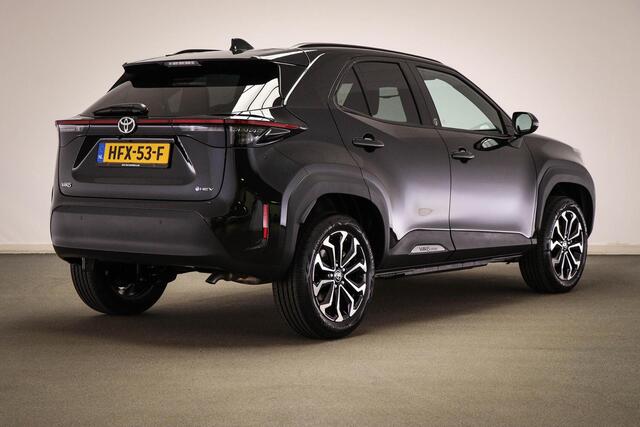 Toyota YARIS Cross 1.5 Hybrid Dynamic 130 PK | STOEL / STUUR- VERWARMING | DAB | APPLE | CAMERA