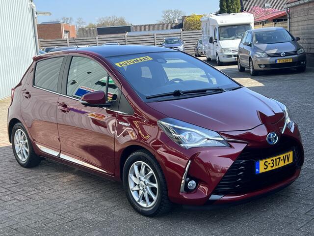 Toyota YARIS 1.5 Hybrid Bi-Tone Plus | AUTOMAAT | TREKHAAK | CAMERA | PANO | NAVI |