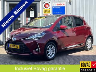 toyota-yaris-1.5-hybrid-bi-tone-plu